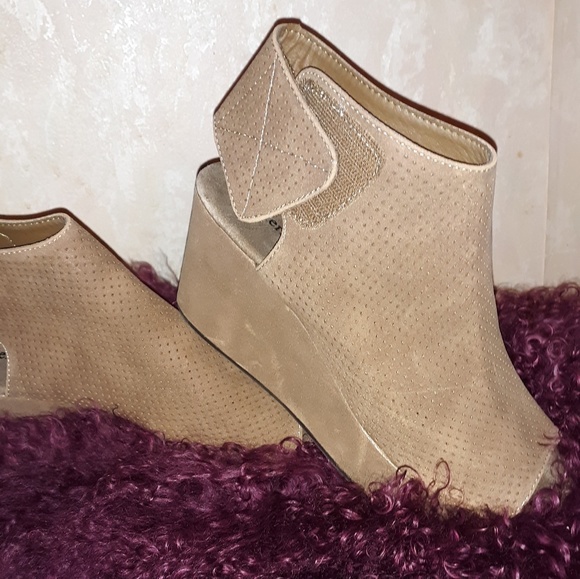 Pierre Dumas Shoes - PIERRE DUMAS ladies wedge shoes